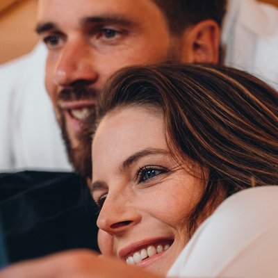Essence single room North Smiling couple close together